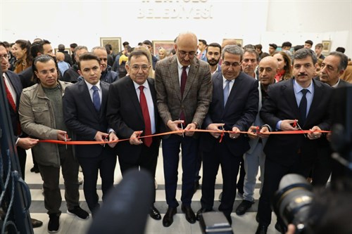 Kaymakam/Belediye Başkan V. Aydın; Naile Akıncı Anısına Düzenlenen Resim Sergisinin Açılışını Gerçekleştirdi